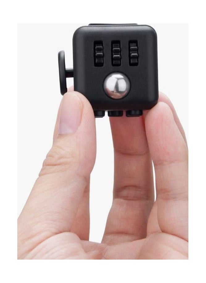 Fidget cube game, 3.3 cm.