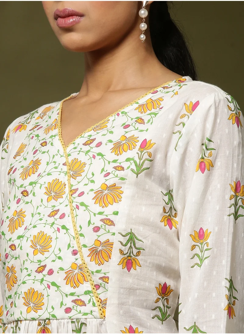 Abhishti Floral printed kurta set-offwhite