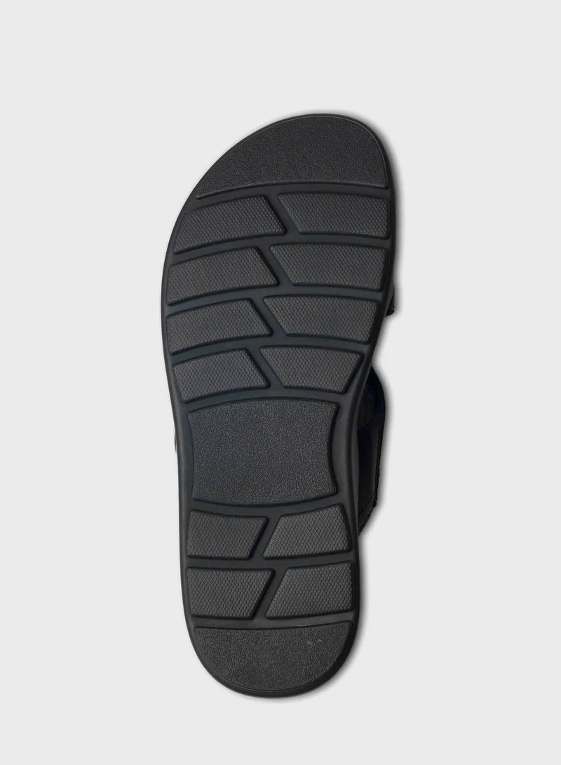 Language Finley Sandals