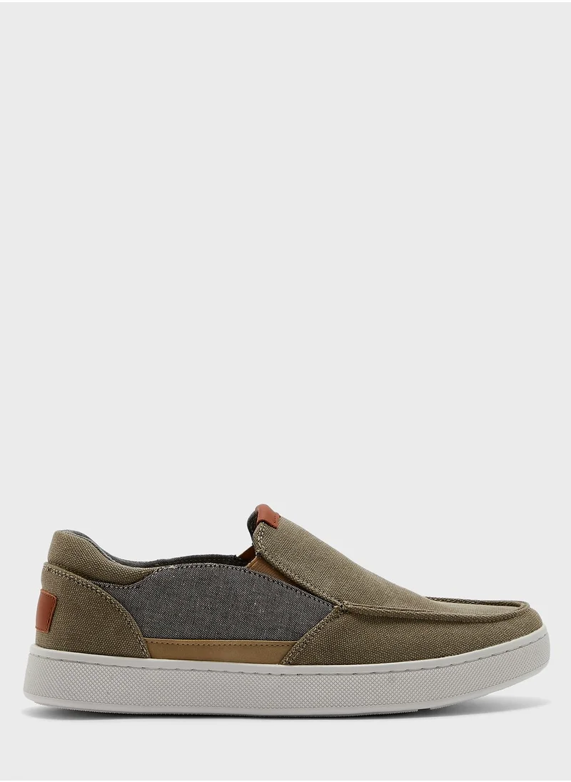 Robert Wood Casual Moccasin Slip Ons