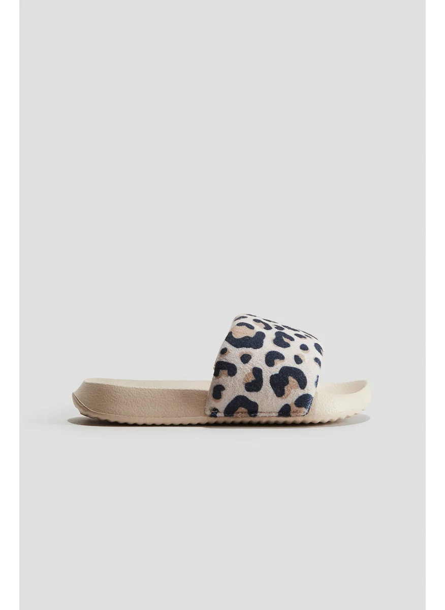 H&M Pool Shoes
