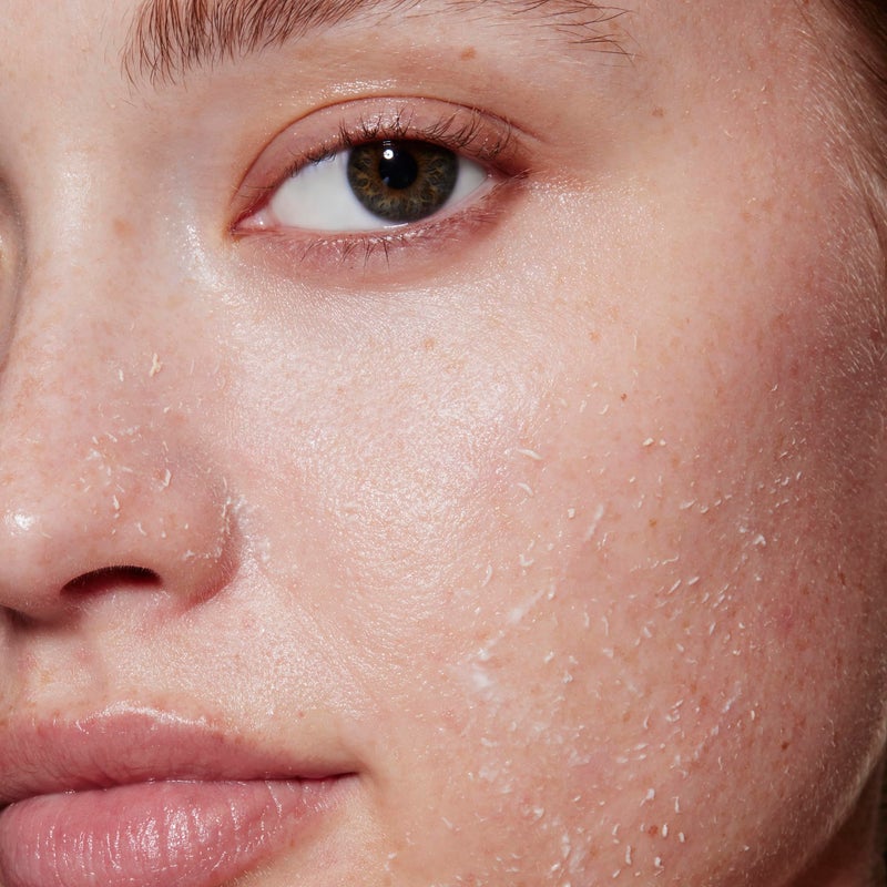 elf e.l.f. SKIN Gentle Peeling Exfoliant, Cleanser, Effective, Easy to Apply, Peels Away Dead Skin, Removes Dirt, Ideal for All Skin Types - Image 3