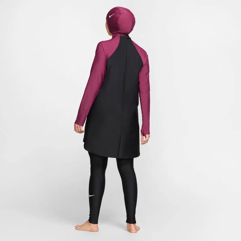 نايكي بنطال ليقنز سليم فت للسباحة للنساء