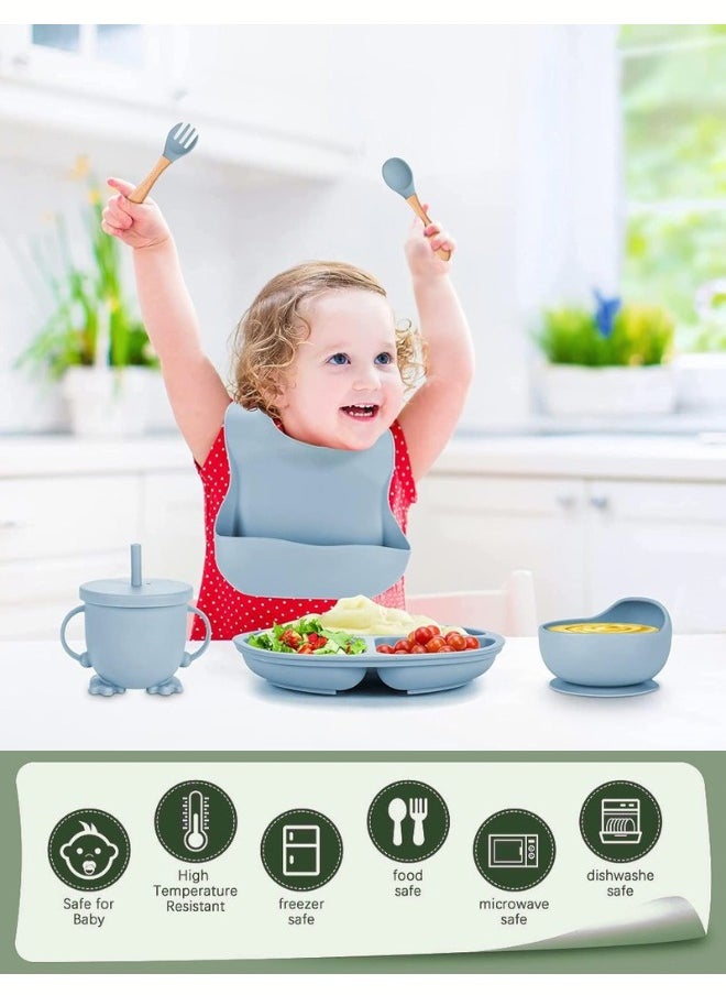ماركة غير محددة مجموعة تغذية سيليكون آمنة للأطفال خالية من مادة BPA (6 قطع)، تشمل: أطباق مُقسمة مع كؤوس شفط، ملعقة، شوكة، كوب بقشة، مريلة، وقابلة للاستخدام في الميكروويف والفرن. مثالية لمستلزمات الفطام الذاتي للرضع.  - Image 5