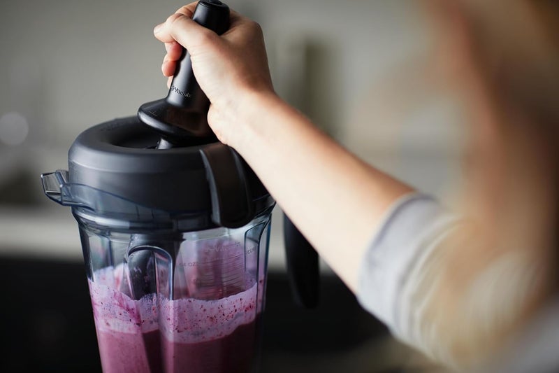 Vitamix مكبس منخفض للملف الشخصي للحاويات منخفضة الملف الشخصي سعة 64 أونصة و40 أونصة فقط - Image 3