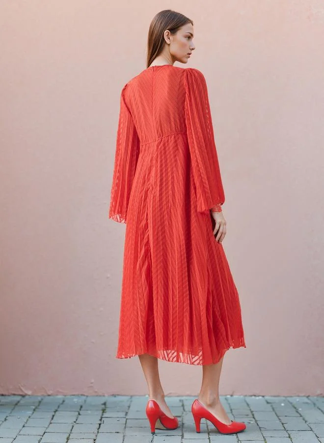 2Xtremz 2Xtremz Pleated Midi Dress with Flared Sleeves