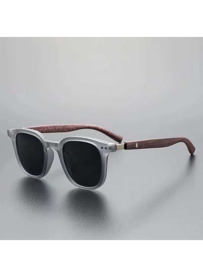 Frost Gray Matte Wood Grain Temple Polarized Sunglasses, Retro Square UV Protection Shades Unisex - Image 5