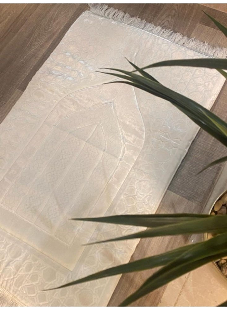 A medical memory foam prayer mat, comfortable silk, suitable for the feet and knees. It is an artistic piece designed to be part of your special corner, where its calming colors and elaborate design harmonize to help clear the mind. - Image 4