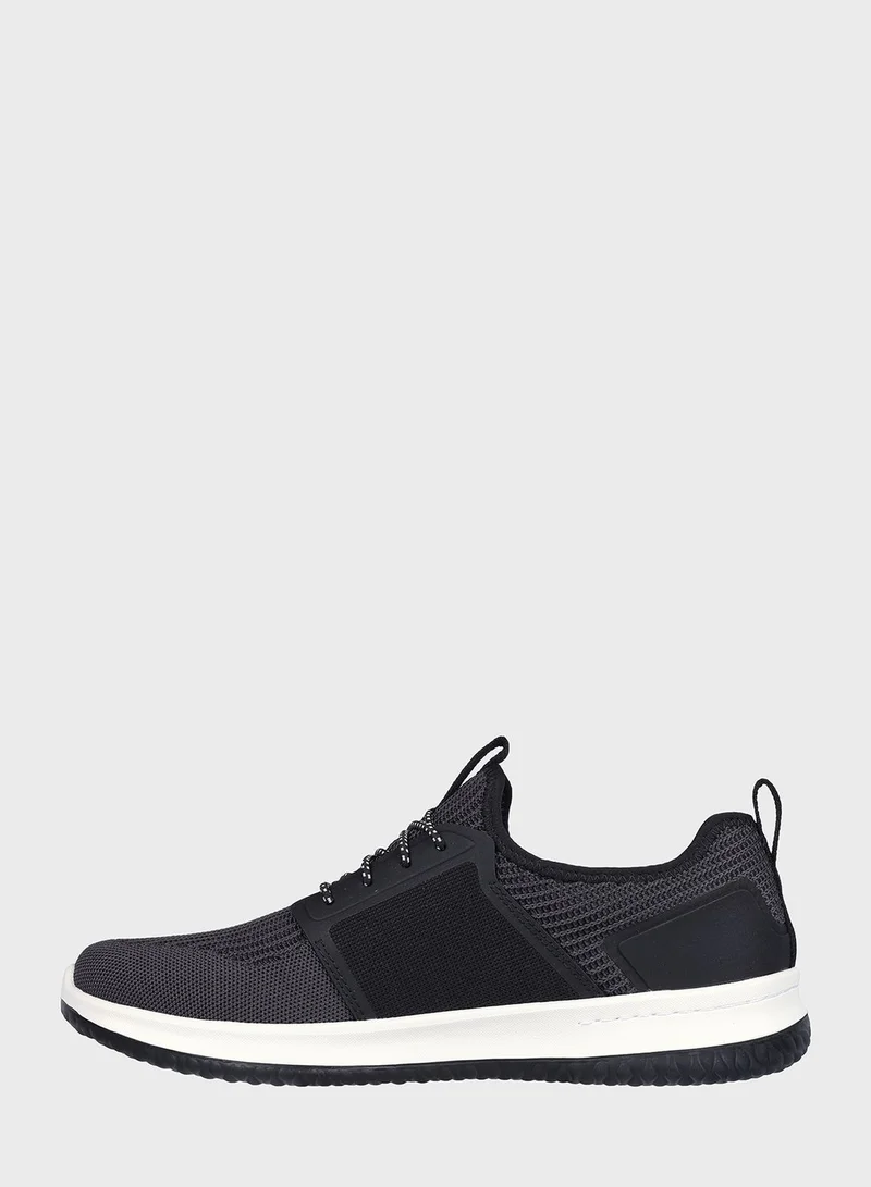 SKECHERS Delson