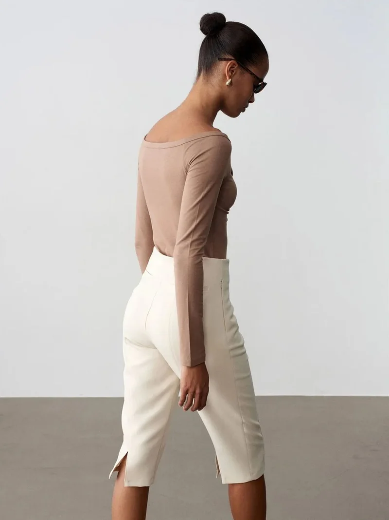 ديلفين Dilvin Slim-fit Boat Neck Bodysuit Blouse