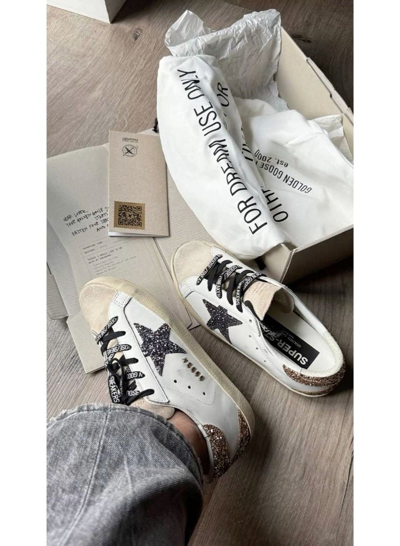 جولدن ون Golden Goose Womens Sneaker - Image 2