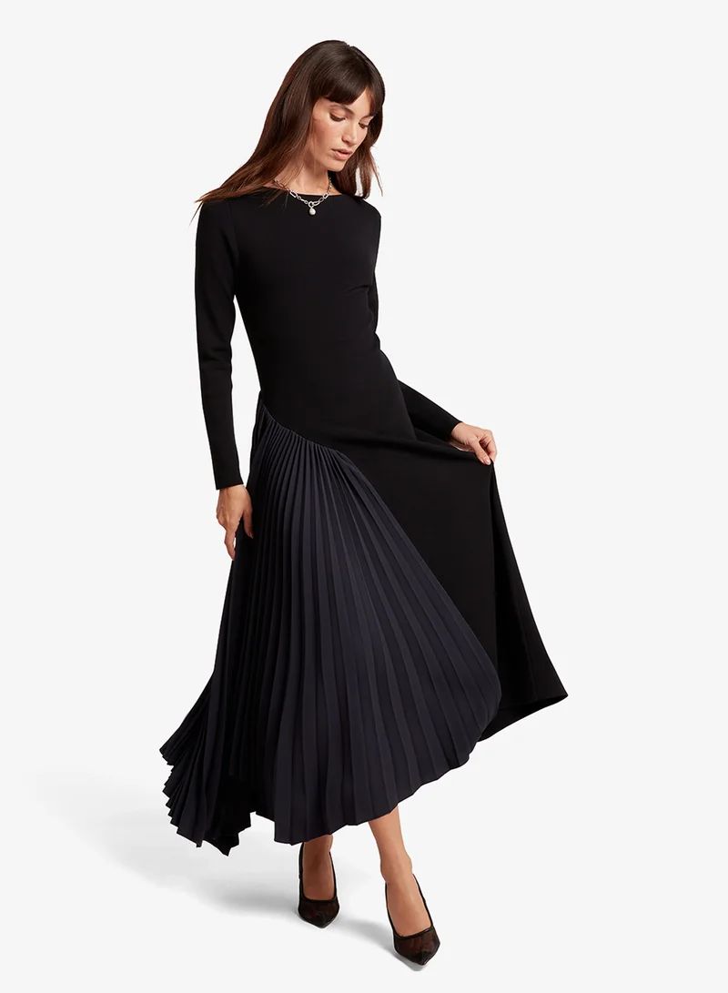 Long Sleeve Knit Midi Dress