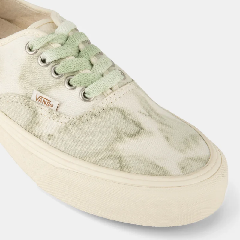 Vans Green Vans Authentic Convert VR3 Unisex Shoes for Women | Best Price UAE