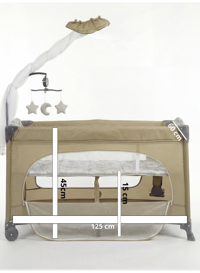 كول بيبي سرير أطفال متنقل دورين (Baby Travel Cot) قابل للطي مع ناموسية، فتحة جانبية بسوستة، ألعاب معلقة، وعجلات بفرامل - محبس للأطفال - Image 3