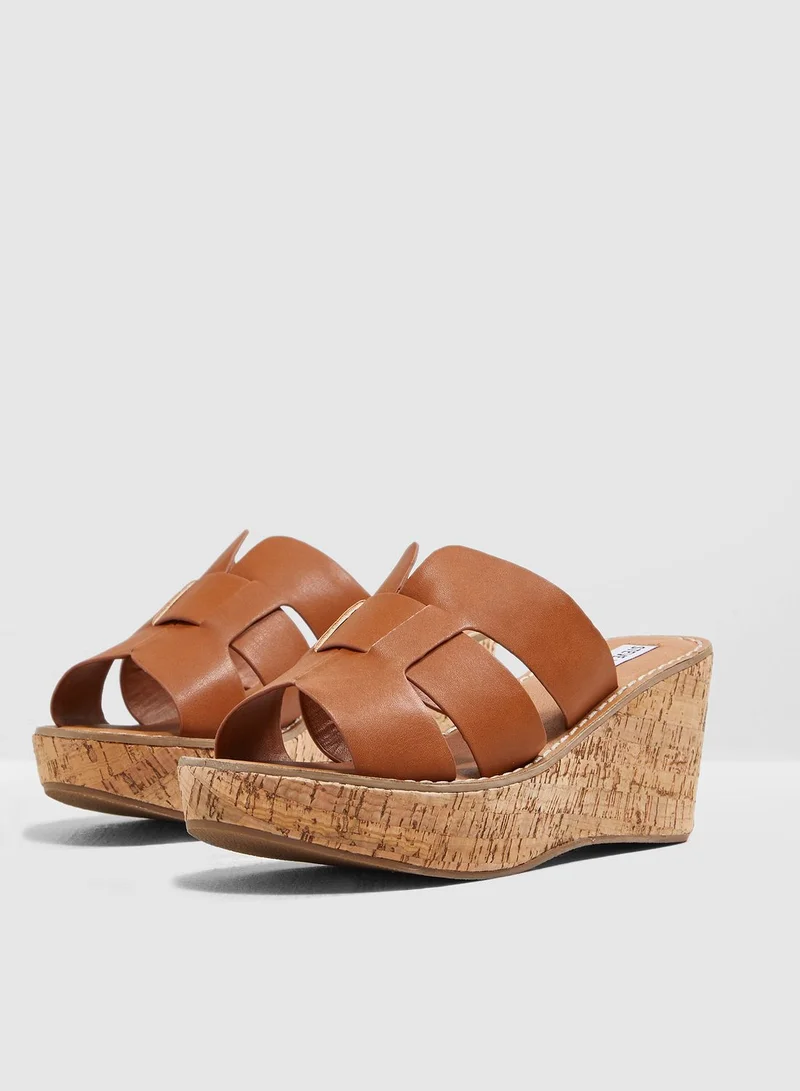 STEVE MADDEN Sammy Wedge Sandal - Gold