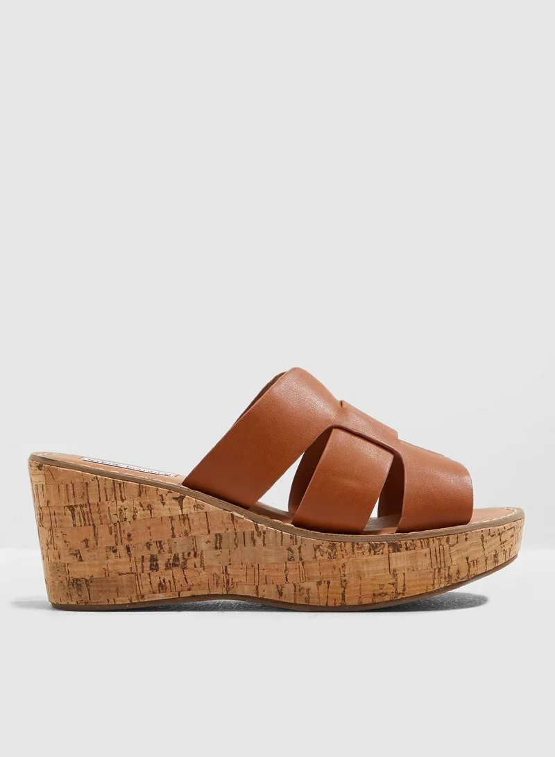 STEVE MADDEN Sammy Wedge Sandal - Gold