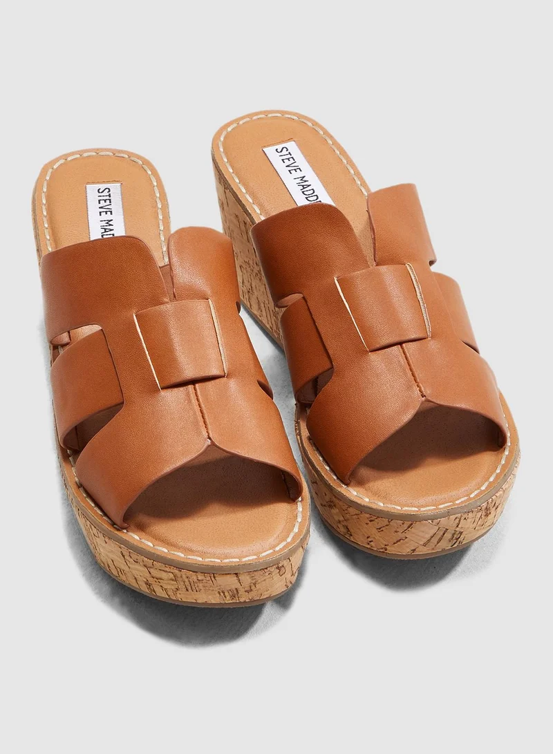 STEVE MADDEN Sammy Wedge Sandal - Gold