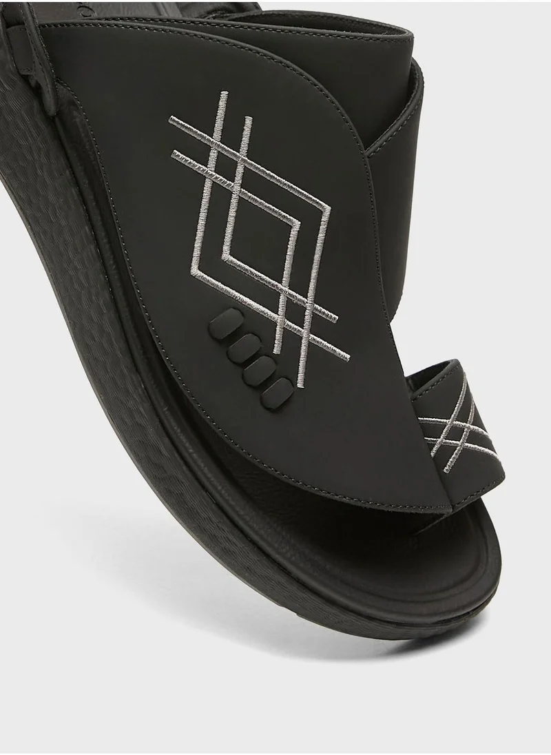 Le Confort Casual Comfort Arabic Sandal