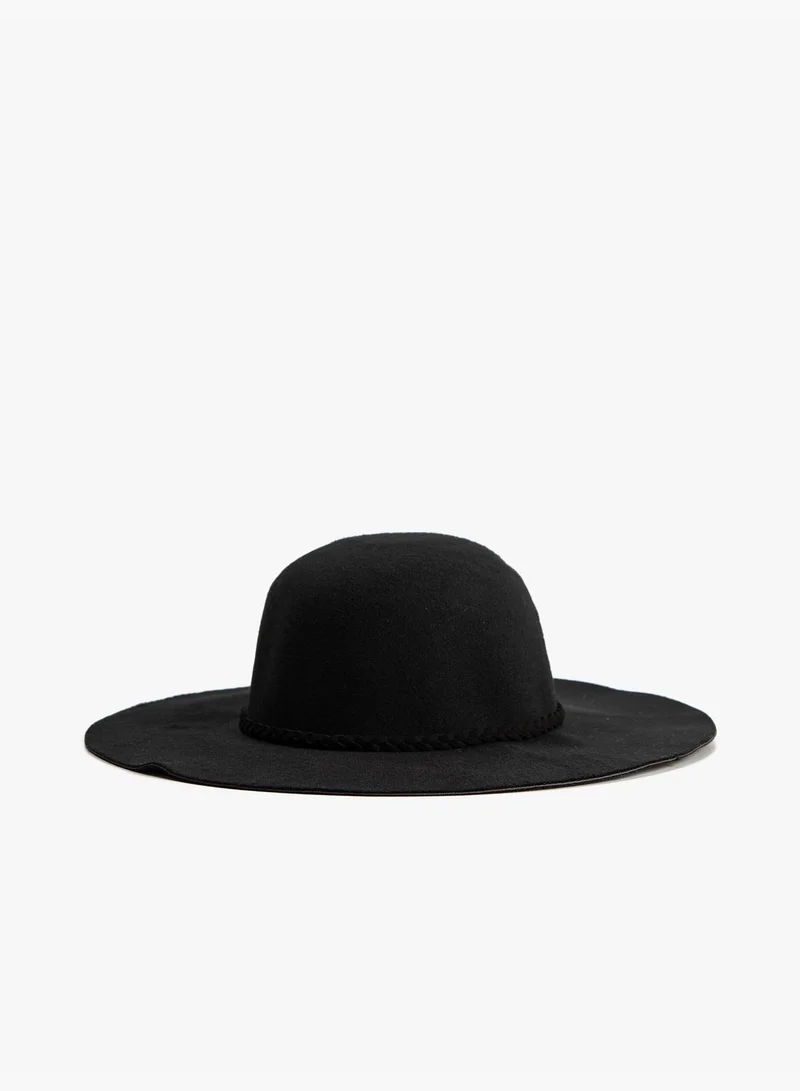 KOTON Fotr Hat Braiding Design