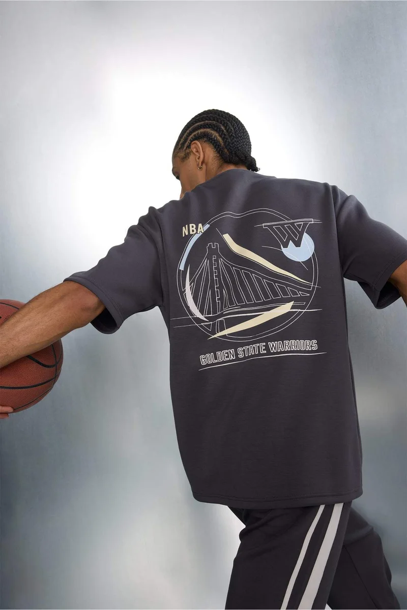 ديفاكتو NBA Golden State Warriors Relax Fit T-Shirt