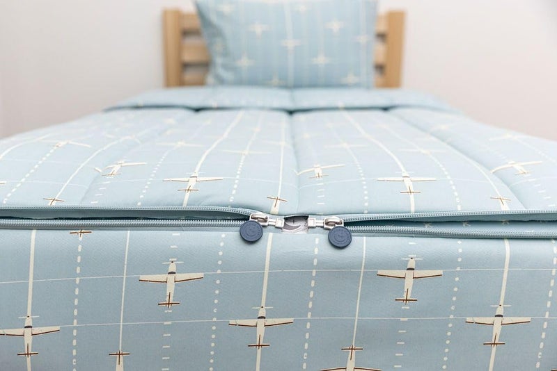 Beddy's Airplane Theme Durable Zipper Bedding for Kids, Bed in a Bag, Light Blue Sheets & Comforter with Plane Design, Includes Pillowcase & Pillow Sham Easy to Make & Wash - Image 4