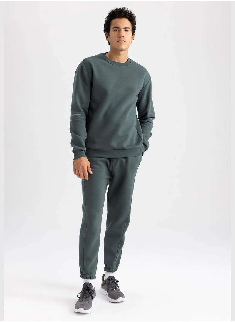 ديفاكتو Man Knitted Jogger