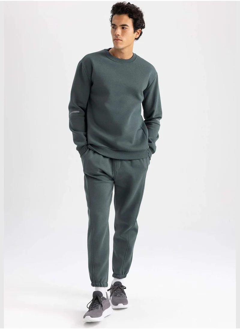 ديفاكتو Man Knitted Jogger