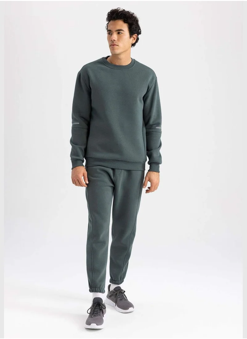 ديفاكتو Man Knitted Jogger