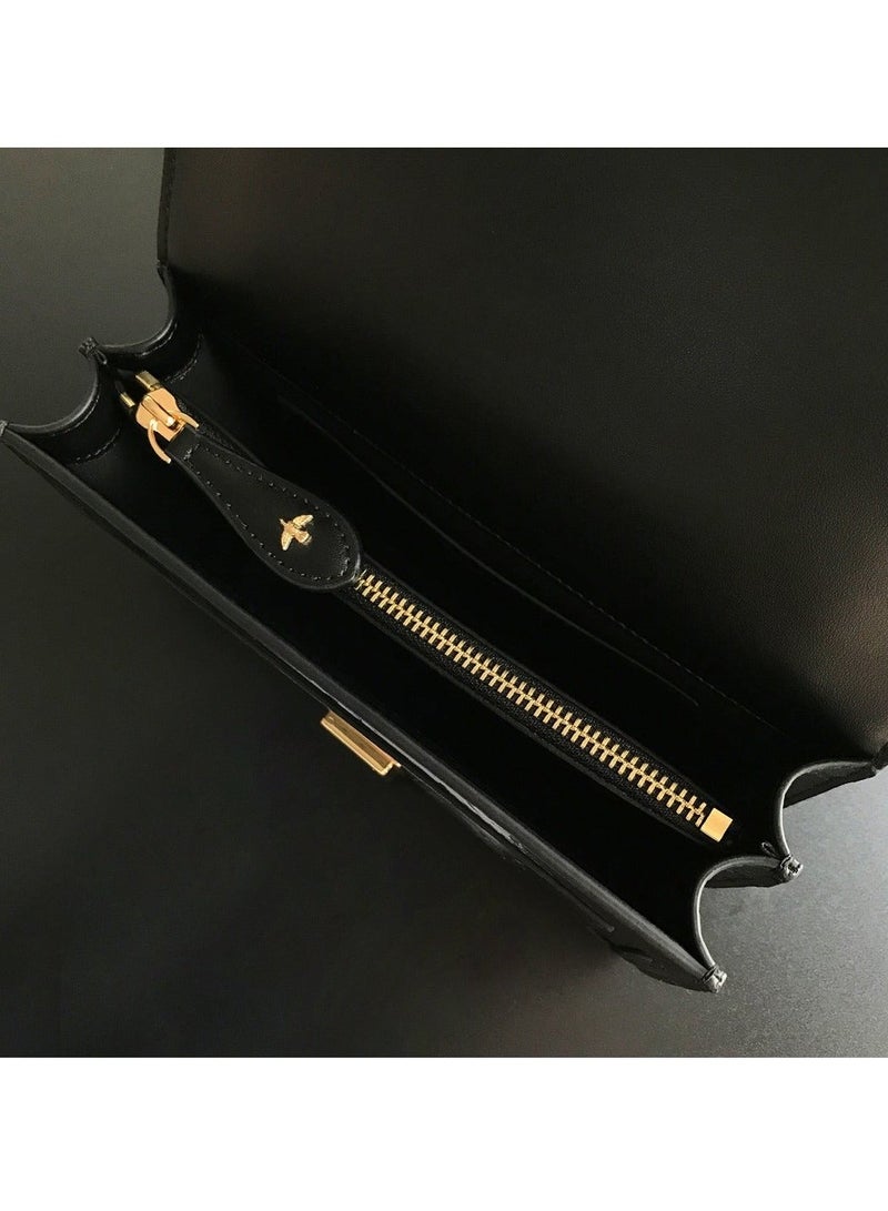 Pinko Solid Color Embossed Crossbody Shoulder Bag 21*11*7cm - Image 5