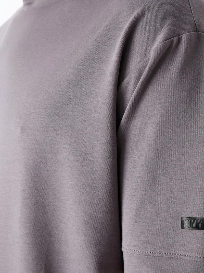 تومي لايف TOMMY Oversized Hooded Short-Sleeve T-Shirt