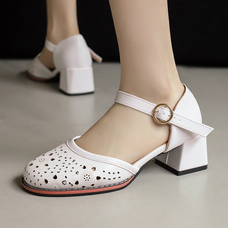 Summer Style Comfortable Mid-Heel 33-48 Plus Size Burned Flower Buckle With Hollow Fashion Sandals For Women - Image 3