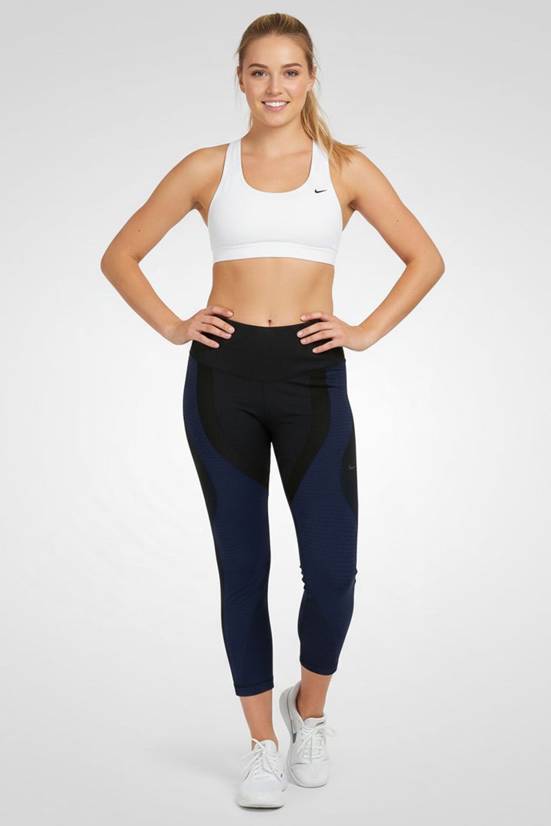 Nike Women Tight Fit Training Leggings, Black - Image 4