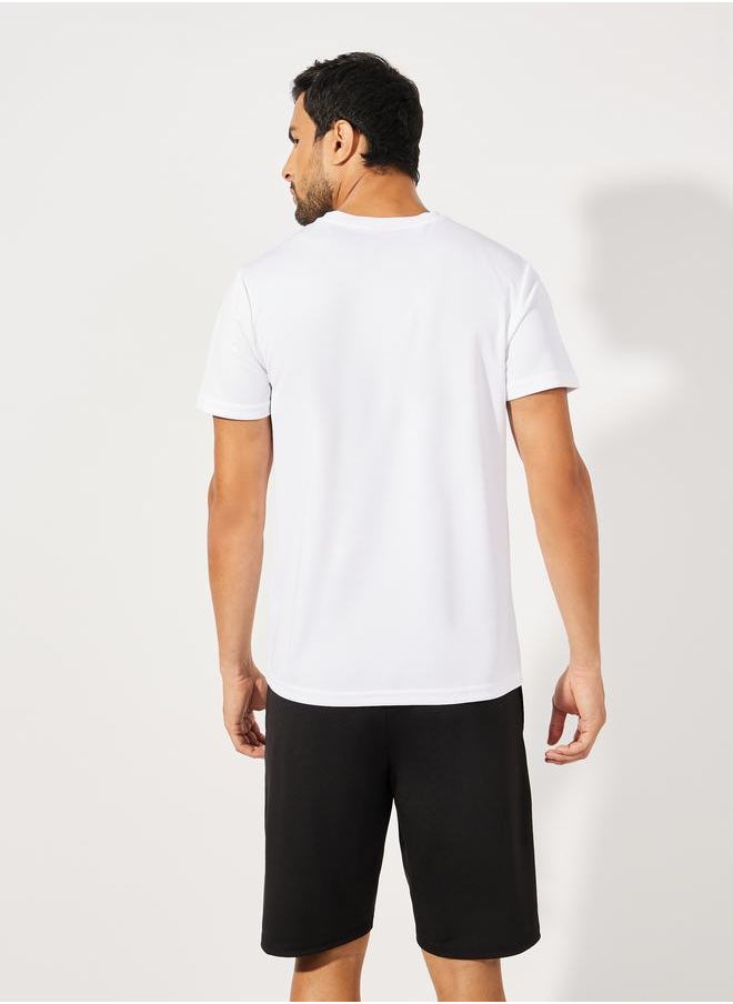 Textured T-Shirt & Shorts Sports Fitness Suit Set - pzsku/ZA57647553E1235ABD463Z/45/_/1721321152/0dec7704-f53b-441d-bc36-71c8c9ec05af