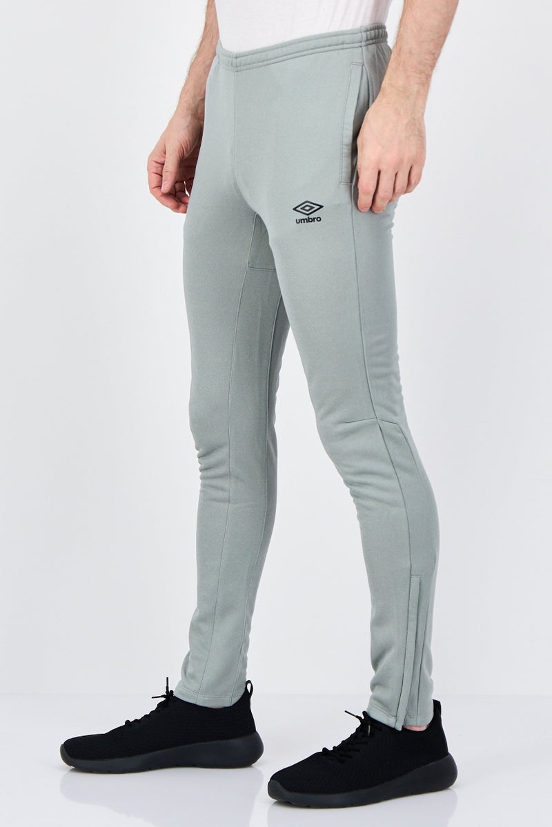 umbro Men Sportswear Fit Outdoor Sweatpants, Grey - Image 2
