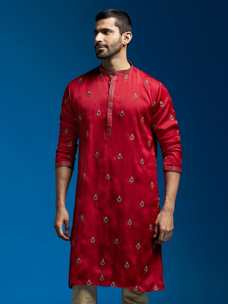 VASTRAMAY Men's Maroon Silk Blend Kurta | Silk Blend Embroidered KurtaFor Men. (VASMK498MA_36) - Image 2