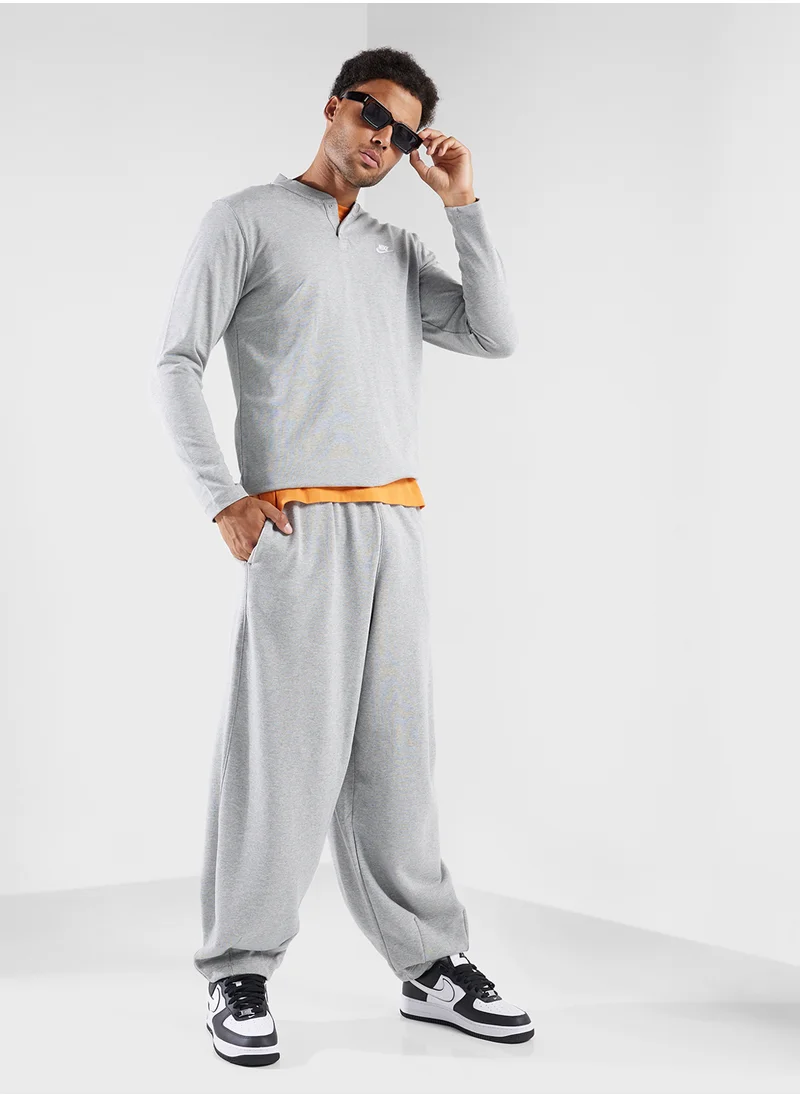 نايكي Club Fitted Oversized Sweatpants