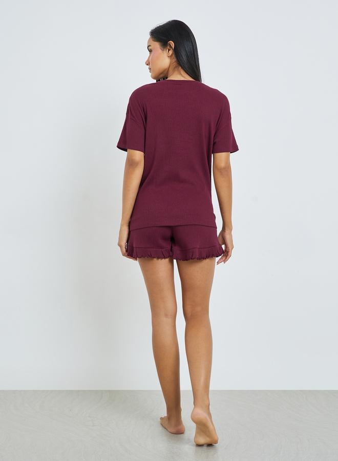 Styli Burgundy Rib Drop Shoulder Cotton T-Shirt and Ruffle Edge Short Set - Image 5