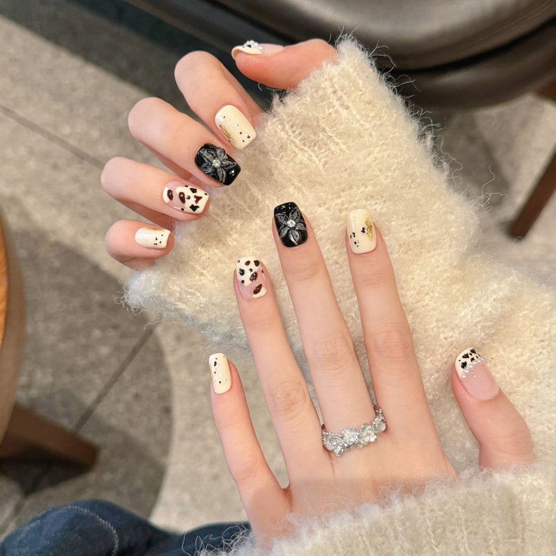 Yihe Stereo Carved Black Tea Milk French Style Little Leopard Cute Daily Short Detachable Dressing Armor - Image 4