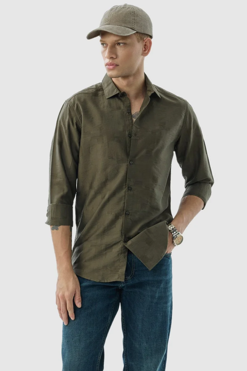 سنيتش قميص فاخر بقصة ضيقة بتصميم زيتوني ذاتي