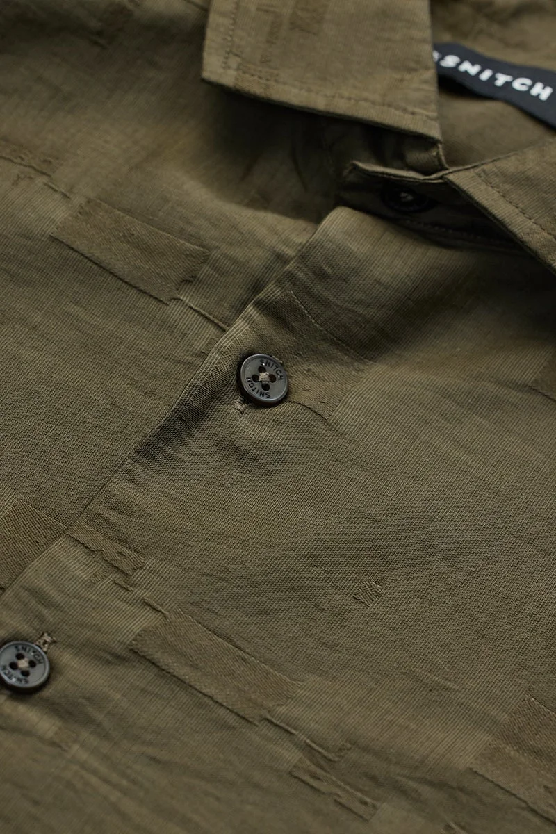 سنيتش قميص فاخر بقصة ضيقة بتصميم زيتوني ذاتي