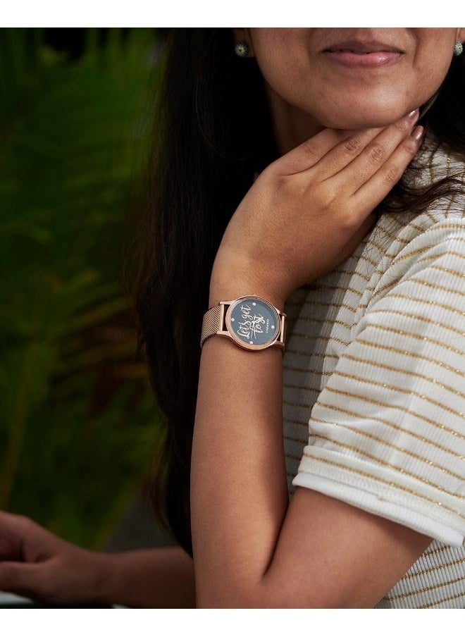 تشامباك ساعة Chumbak Round Dial Analog للنساء | دعنا نضيع المجموعة | حزام من الفولاذ المقاوم للصدأ | هدايا للنساء / الفتيات / السيدات | ساعة أزياء أنيقة للملابس غير الرسمية / للعمل - أسود  - Image 1