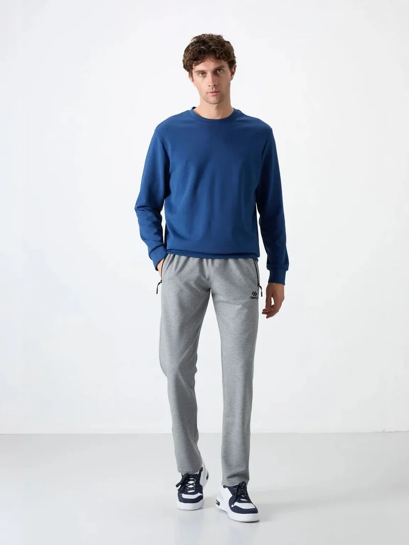 تومي لايف TOMMY Men's Regular Fit Straight-Leg Sweatpants