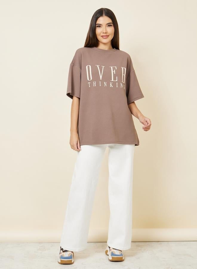 Styli Oversized Contrast Slogan Print Textured T-Shirt - Image 3