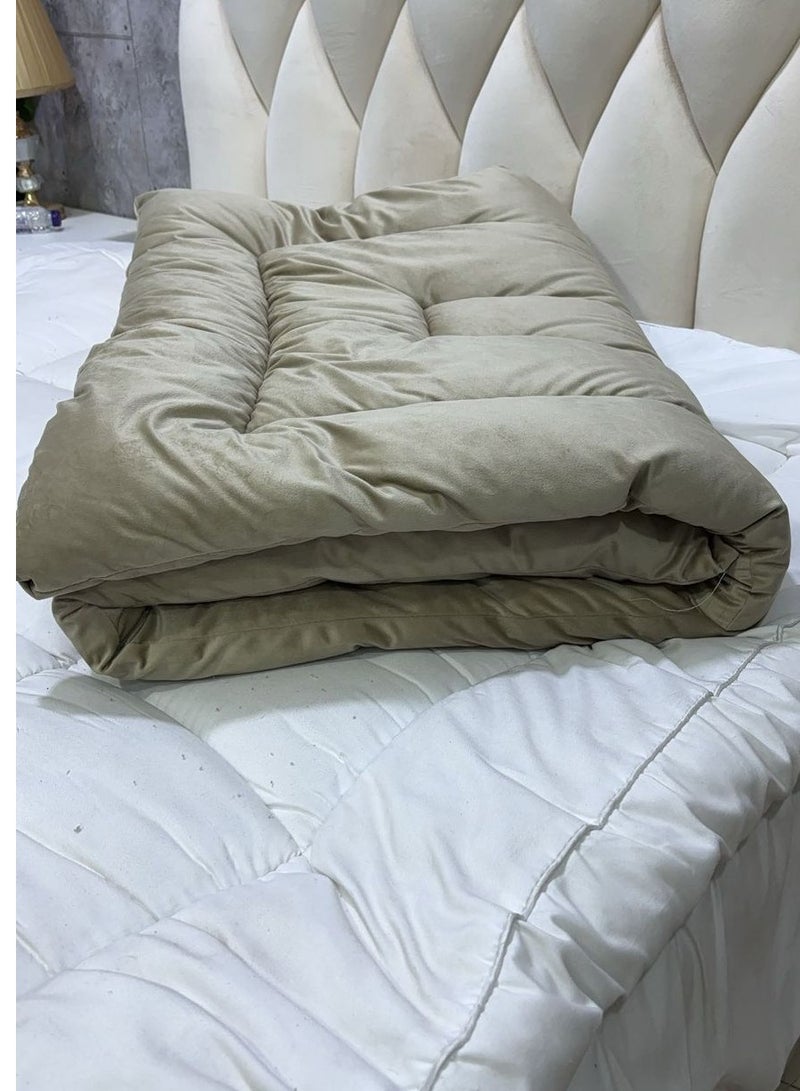 Velvet sleeping blanket for camps and rest houses, soft to the touch, made of high-quality materials, blanket for one person, size 180*90*8 cm - Image 1
