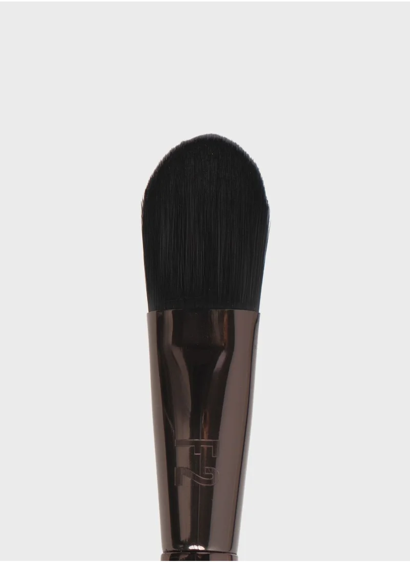 Max Factor Pro Foundation Brush F2 by Mashael Ajeel