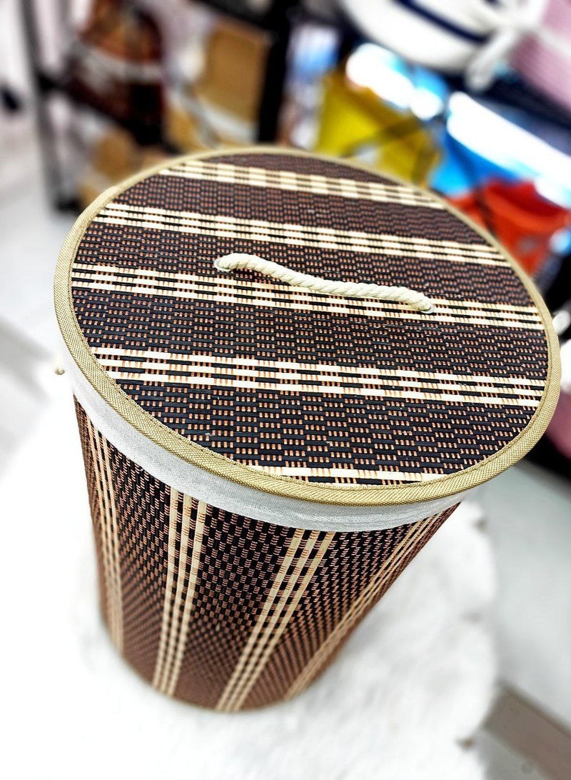 Large wicker laundry basket, wicker on the outside for good ventilation and lined on the inside z - Image 2