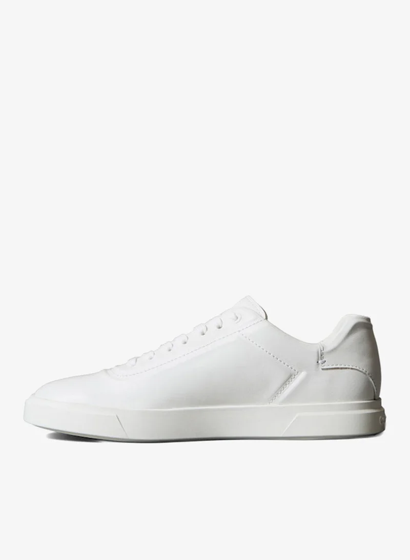 كالفن كلاين حذاء رياضي برباط بتصميم منخفض من الدانتيل