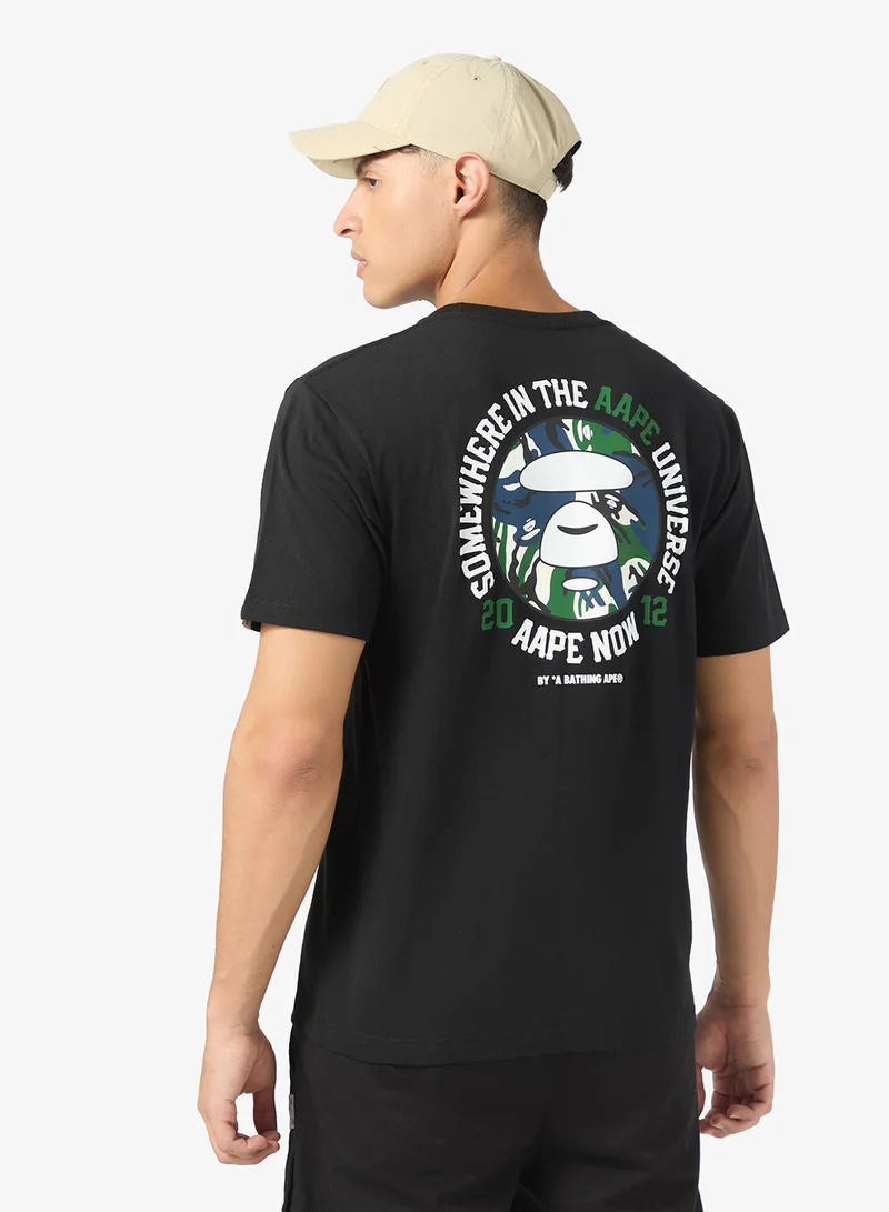 ايه ايه بي إي تيشيرت قصير بأكمام قصيرة وشعار