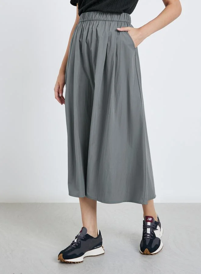 Styli Styli Elastic Waistband A-Line Maxi Skirt