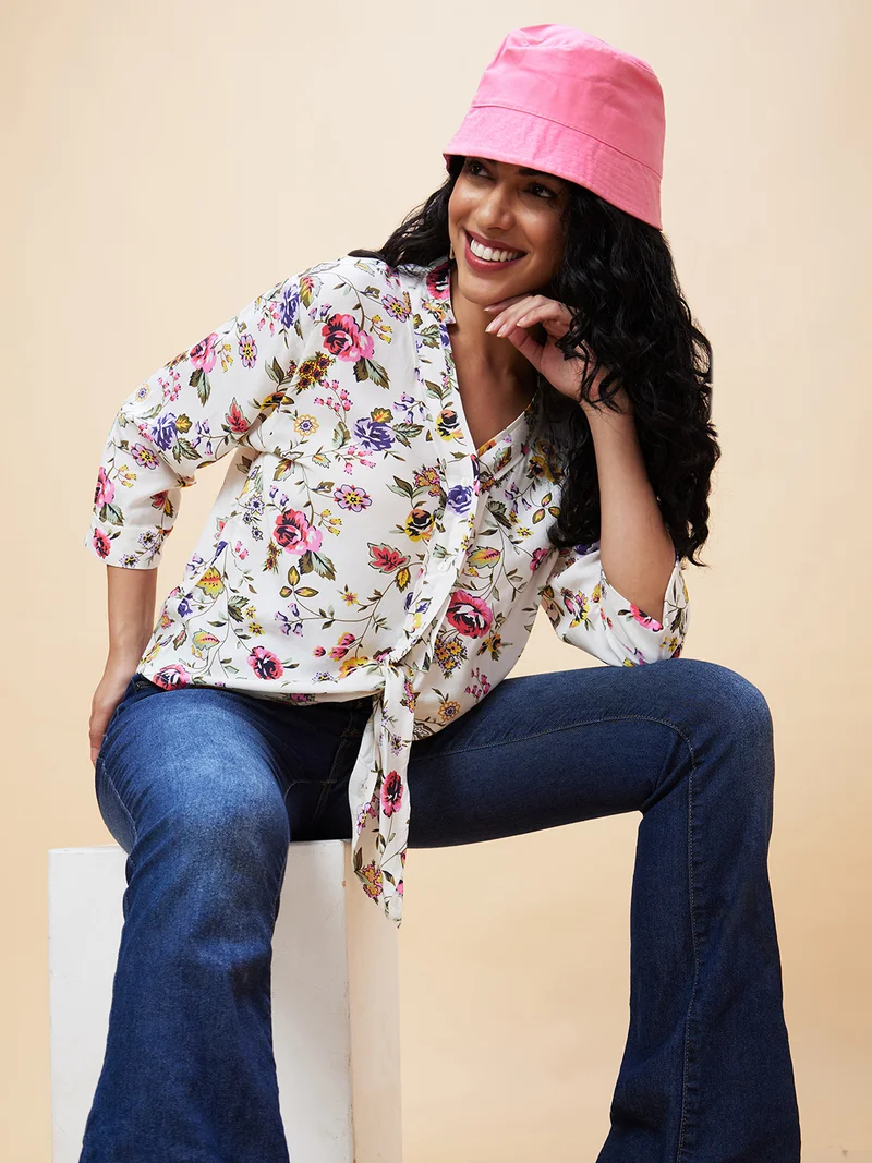 جلو باص بلوزة نسائية بطبعة زهور بياقة قميص من جلوبس